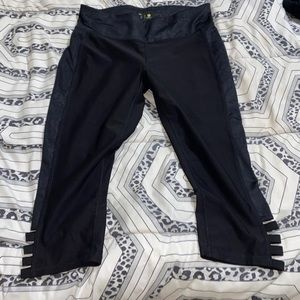 Black 7/8 leggings size large